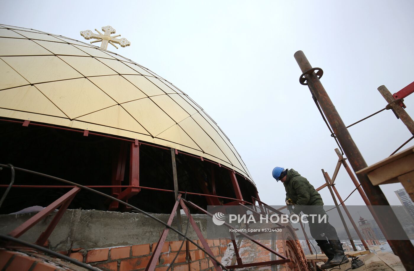 Строительство храма Александра Невского в Волгограде