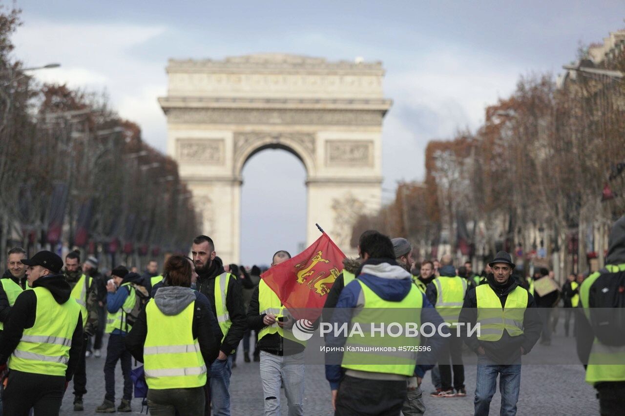 Акция протеста автомобилистов в Париже
