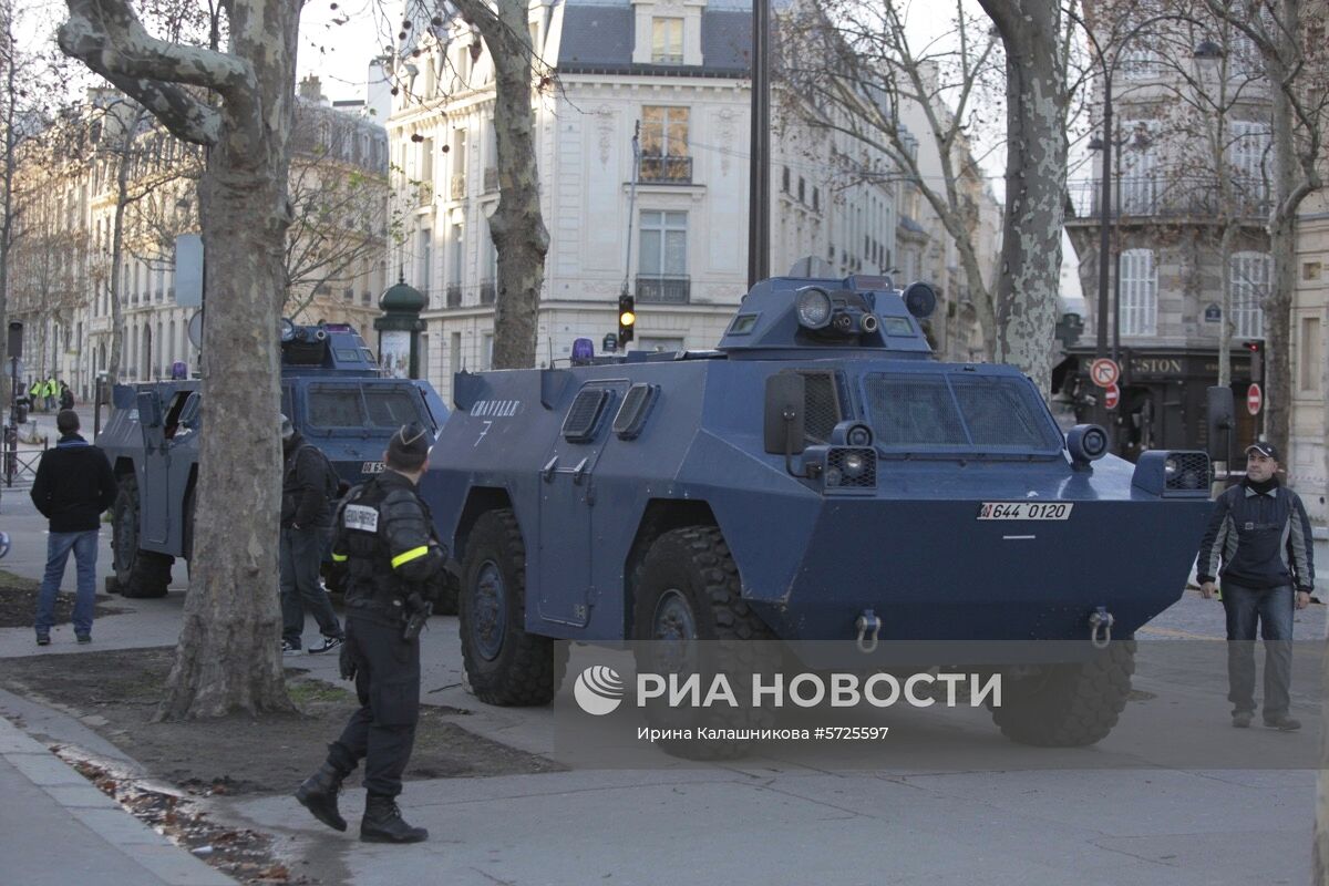 Акция протеста автомобилистов в Париже