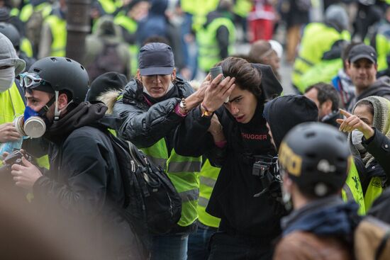 Акция протеста автомобилистов в Париже