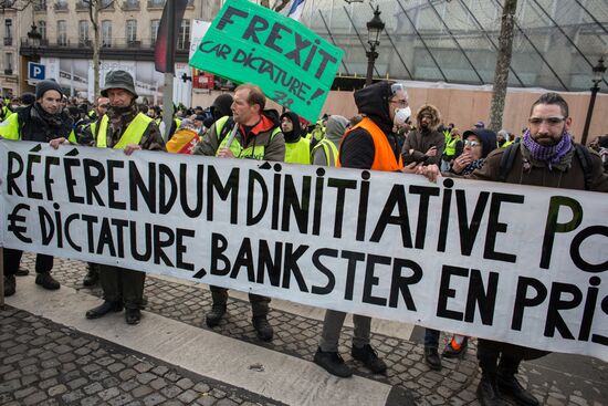 Акция протеста автомобилистов в Париже