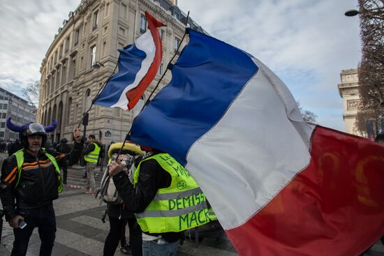 Акция протеста автомобилистов в Париже