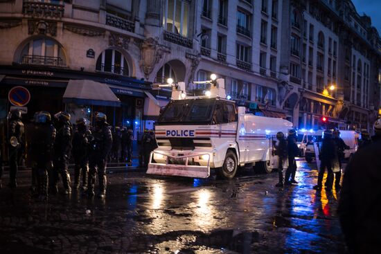 Акция протеста автомобилистов в Париже