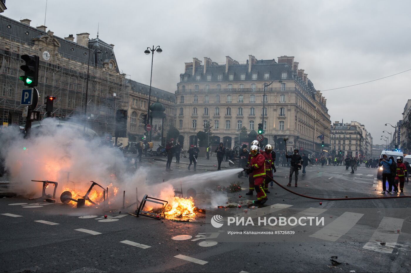 Акция протеста автомобилистов в Париже