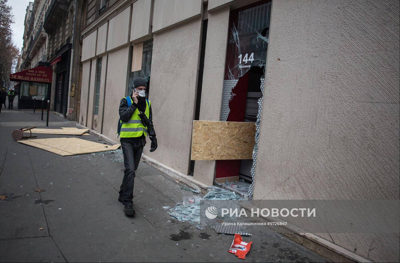 Акция протеста автомобилистов в Париже