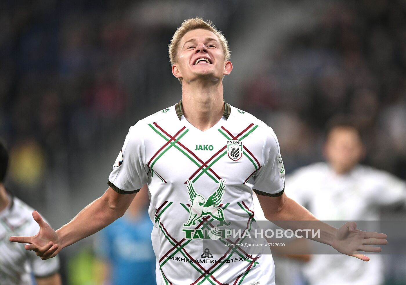 Футбол. РПЛ. Матч "Зенит" - "Рубин"