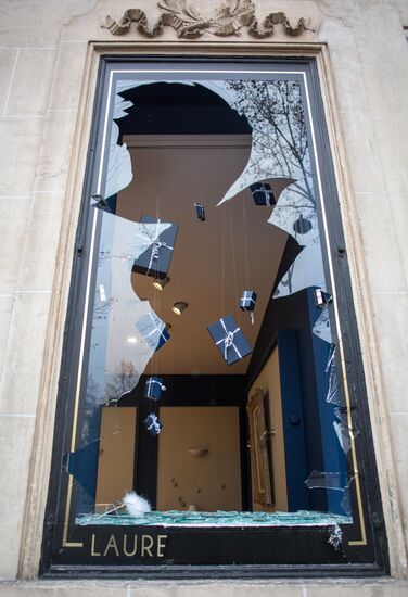 Последствия протестов в Париже 