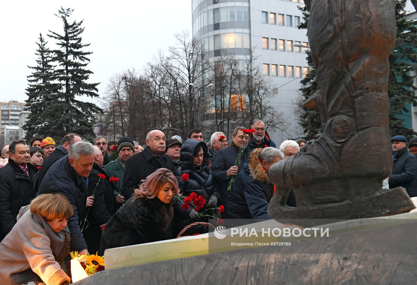 Открытие памятника заслуженному тренеру СССР А. В. Тарасову