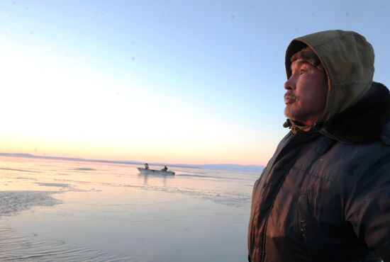 Зимняя охота на нерпу на Чукотке