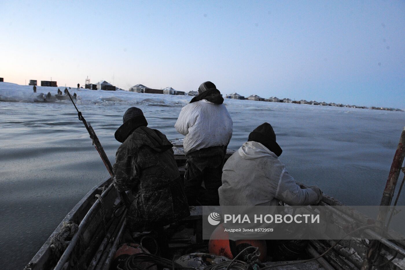 Зимняя охота на нерпу на Чукотке