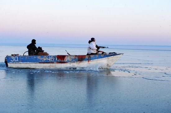 Зимняя охота на нерпу на Чукотке