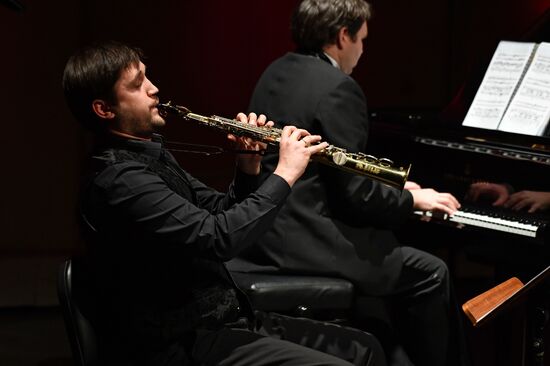 Трио музыкантов из России выступило в Дамаске