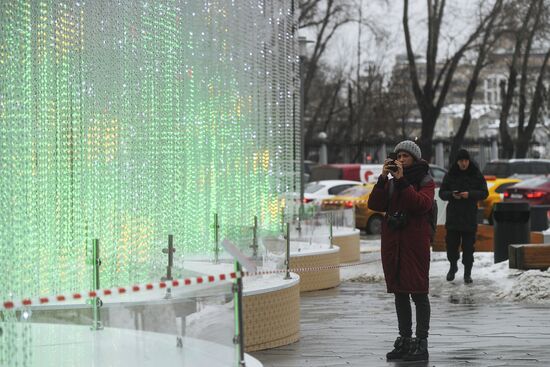 Монтаж новогодних конструкций в Москве 