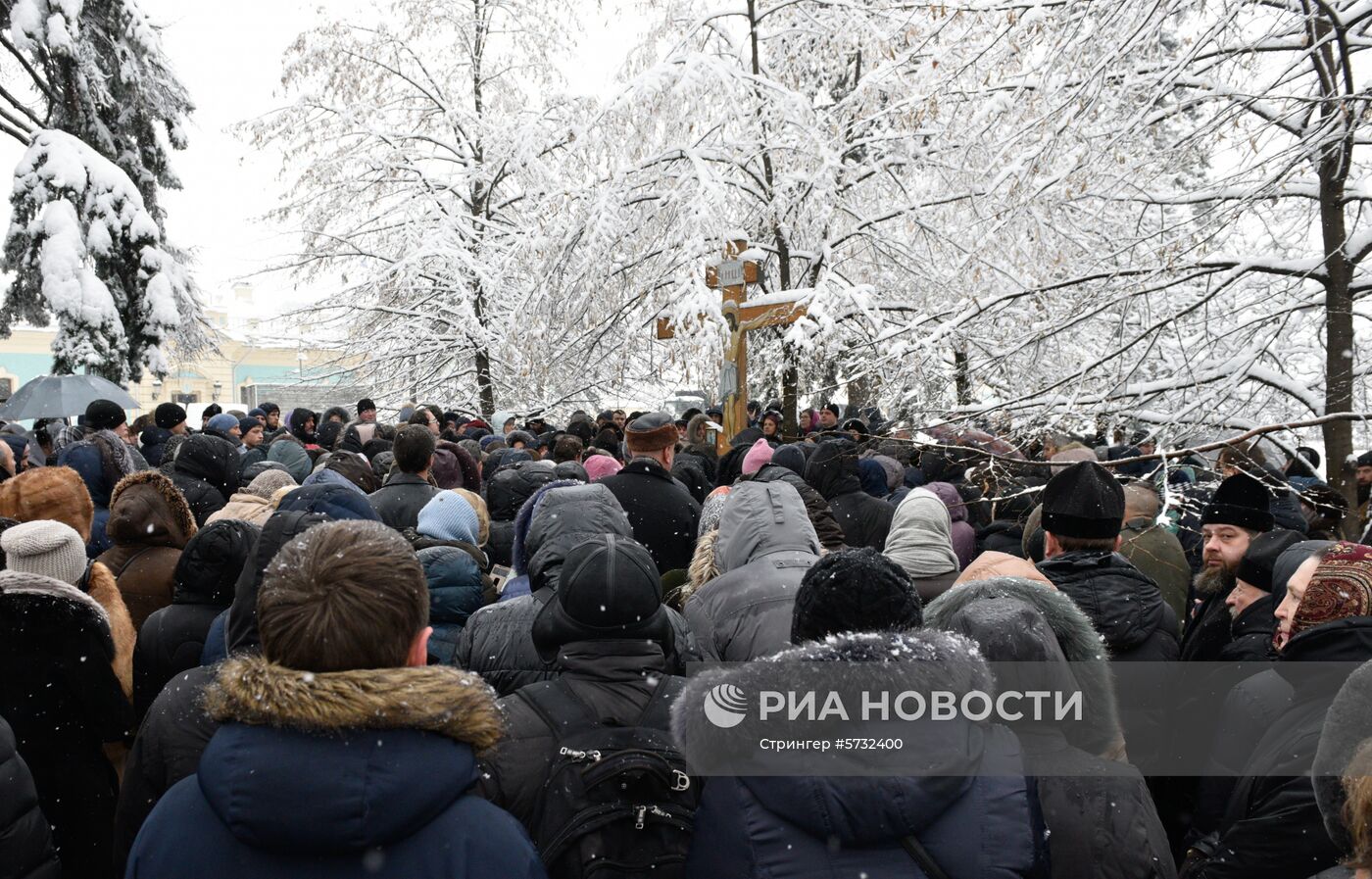 Акция прихожан УПЦ МП против Объединительного собора на Украине