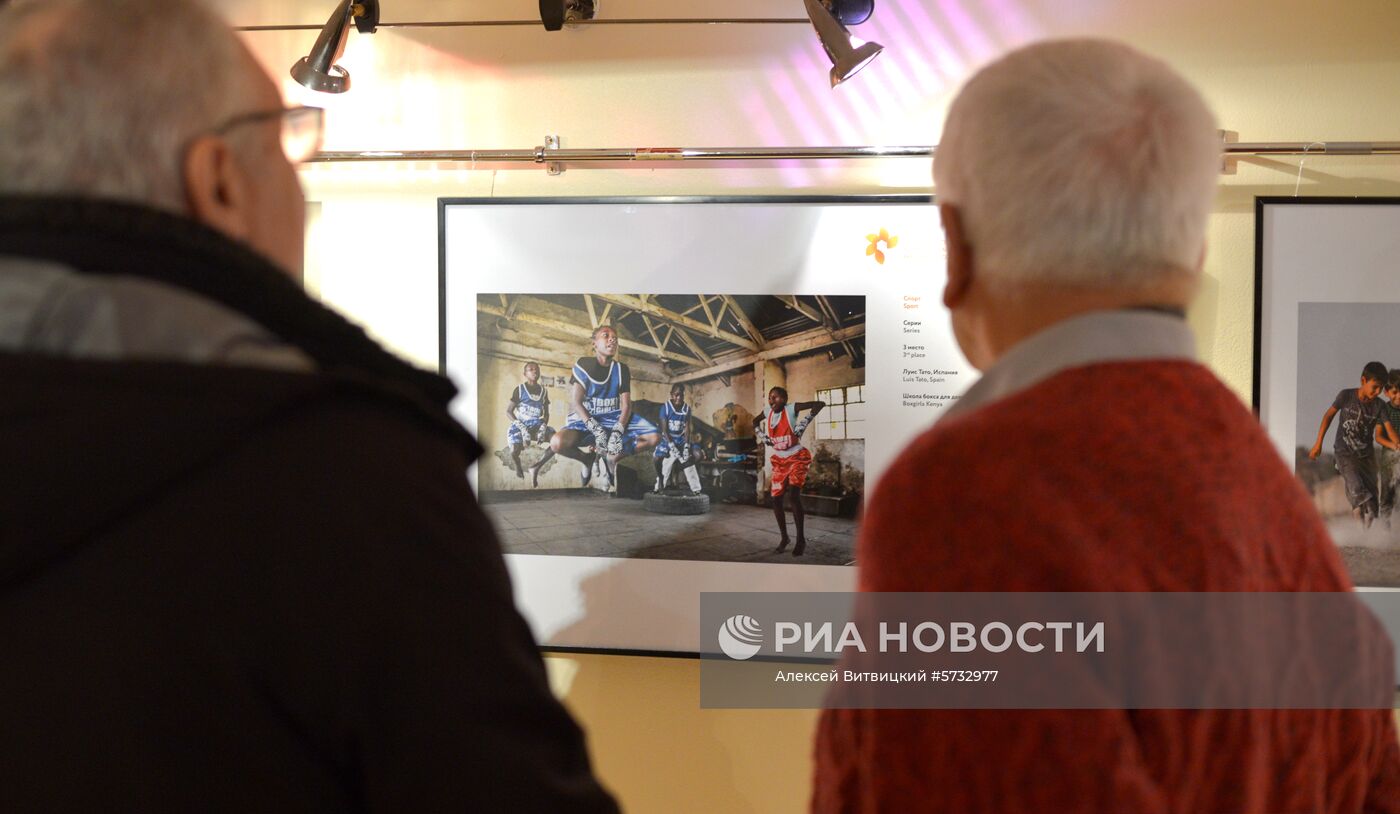 Открытие выставки победителей конкурса имени Андрея Стенина в Брюсселе