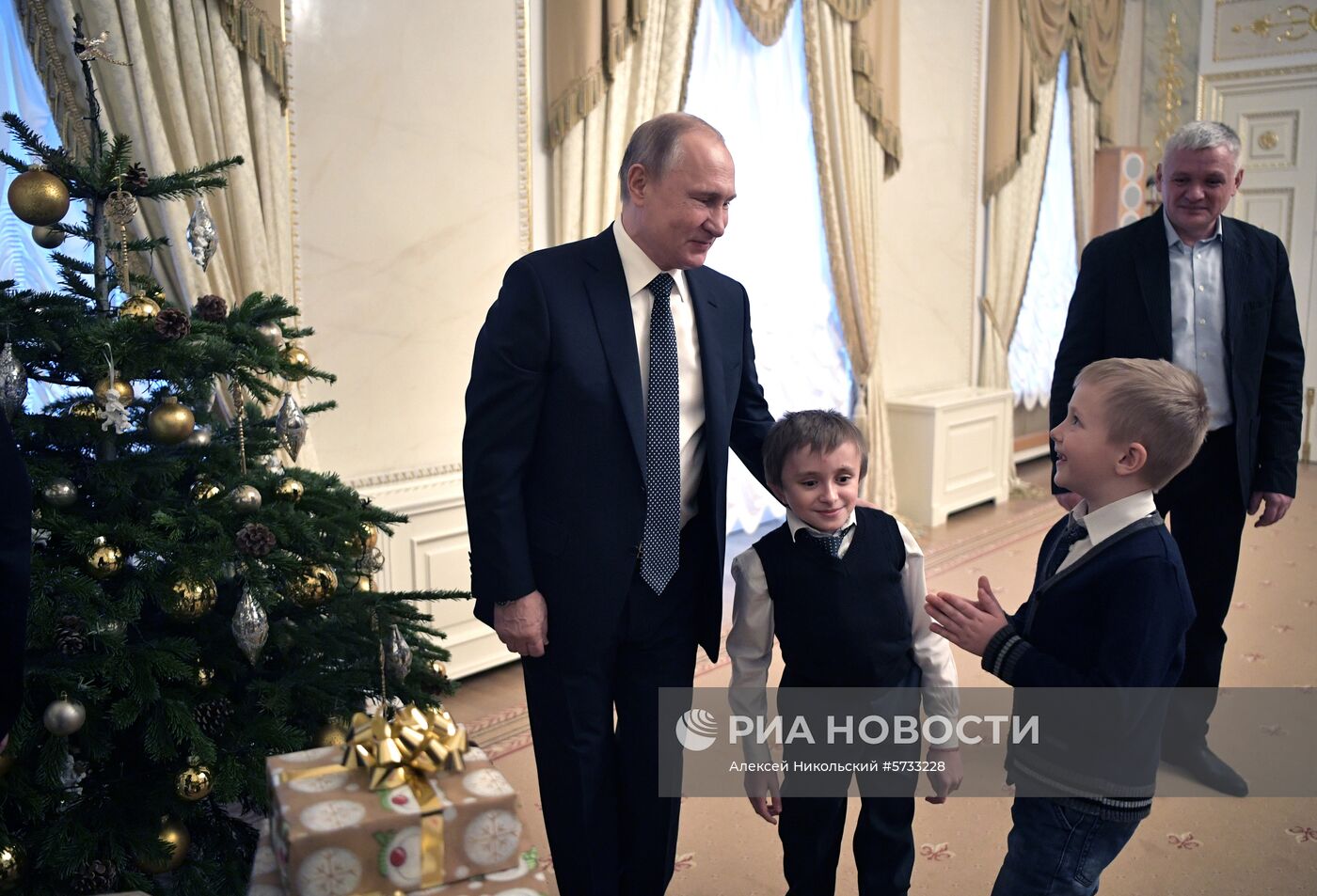 Рабочая поездка президента РФ В. Путина в Санкт-Петербург