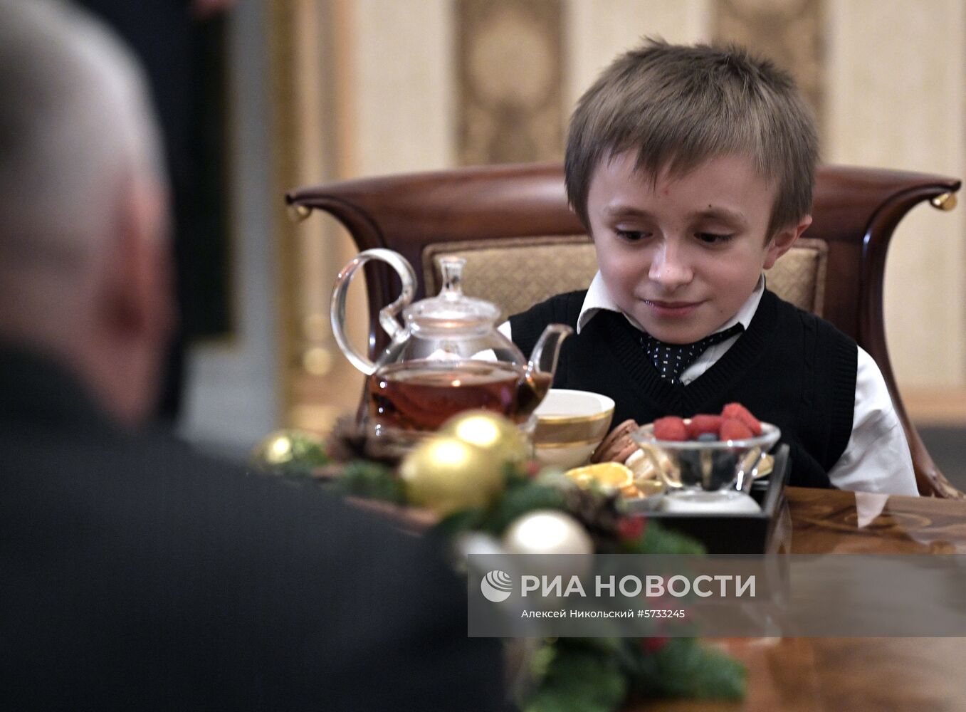 Рабочая поездка президента РФ В. Путина в Санкт-Петербург