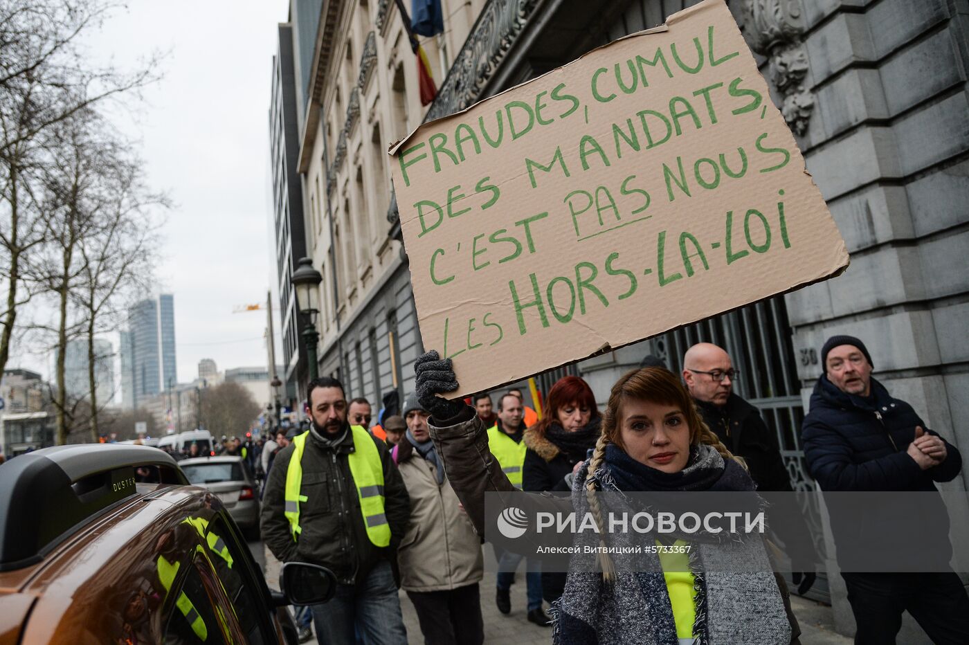 Акция протеста автомобилистов "жёлтые жилеты" в Брюсселе