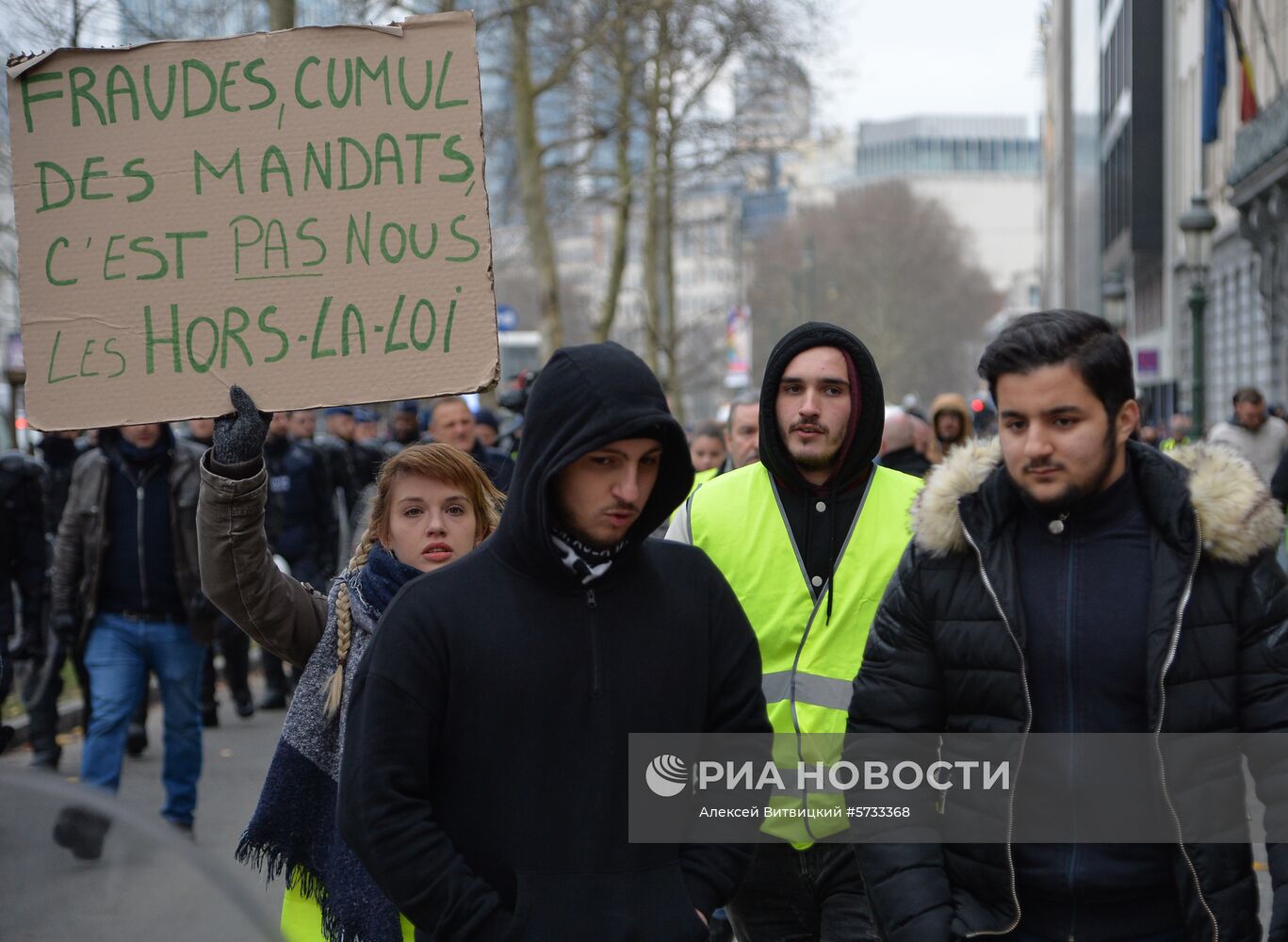 Акция протеста автомобилистов "жёлтые жилеты" в Брюсселе