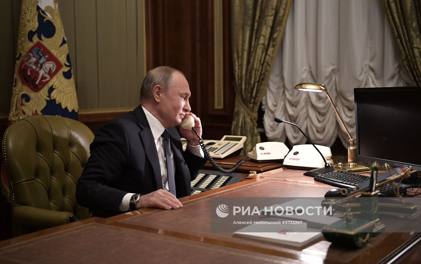 Рабочая поездка президента РФ В. Путина в Санкт-Петербург