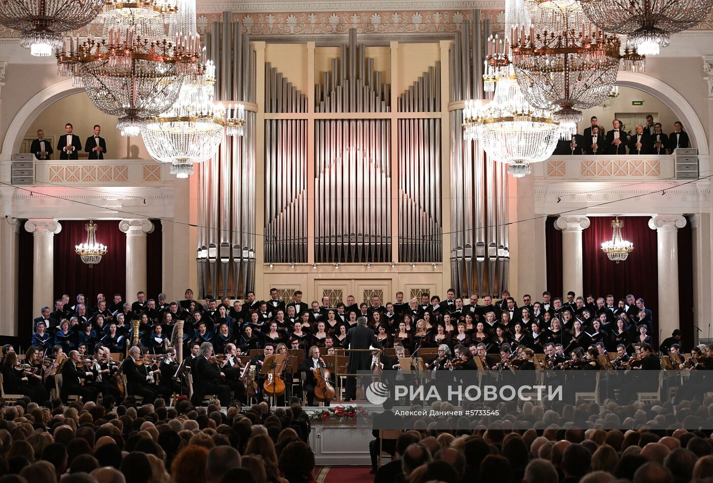 Рабочая поездка президента РФ В. Путина в Санкт-Петербург