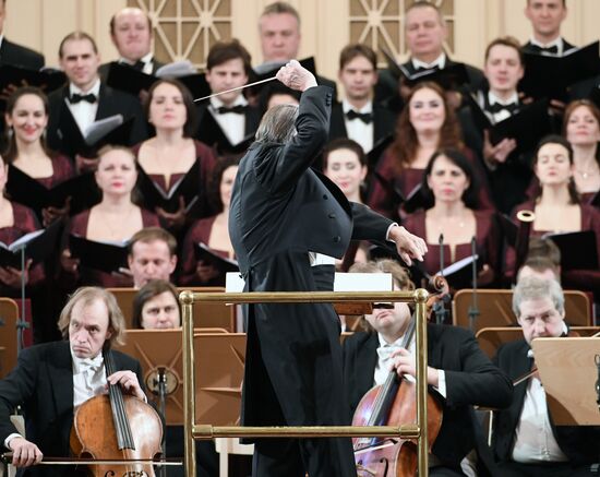 Рабочая поездка президента РФ В. Путина в Санкт-Петербург