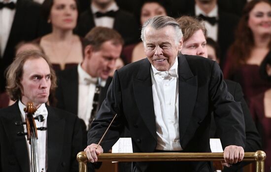 Рабочая поездка президента РФ В. Путина в Санкт-Петербург