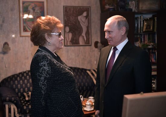 Рабочая поездка президента РФ В. Путина в Санкт-Петербург