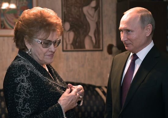 Рабочая поездка президента РФ В. Путина в Санкт-Петербург