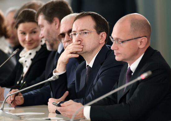 Рабочая поездка президента РФ В. Путина в Санкт-Петербург