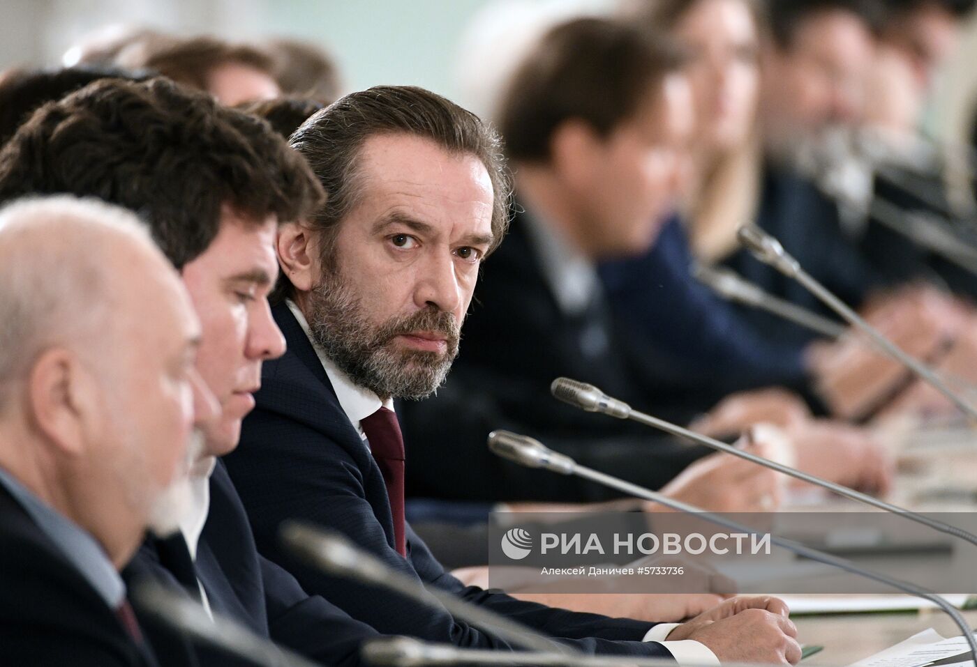 Рабочая поездка президента РФ В. Путина в Санкт-Петербург