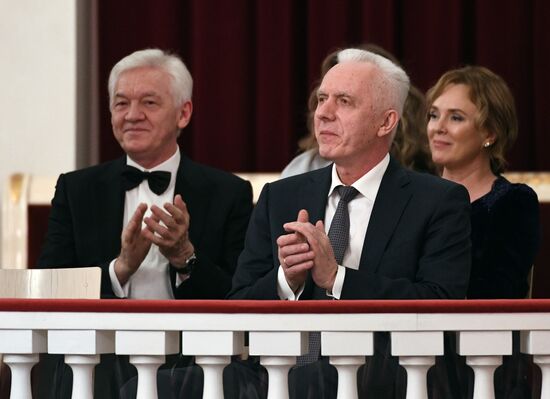 Рабочая поездка президента РФ В. Путина в Санкт-Петербург