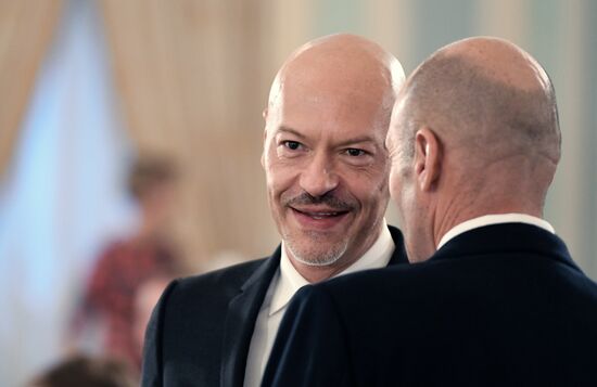 Рабочая поездка президента РФ В. Путина в Санкт-Петербург