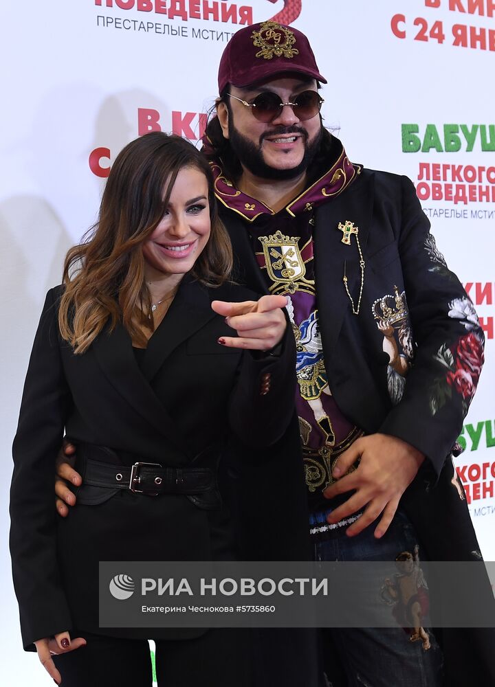 Премьера фильма "Бабушка легкого поведения-2. Престарелые мстители"