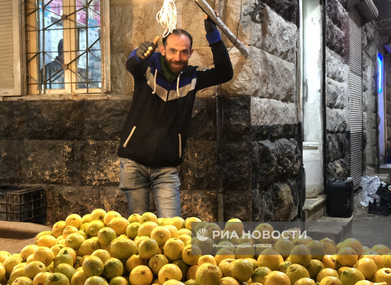 Ночной рынок в Алеппо