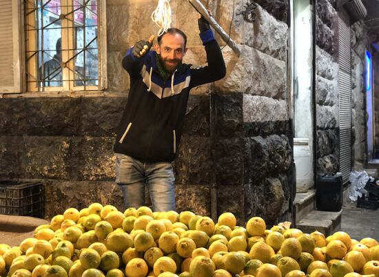 Ночной рынок в Алеппо