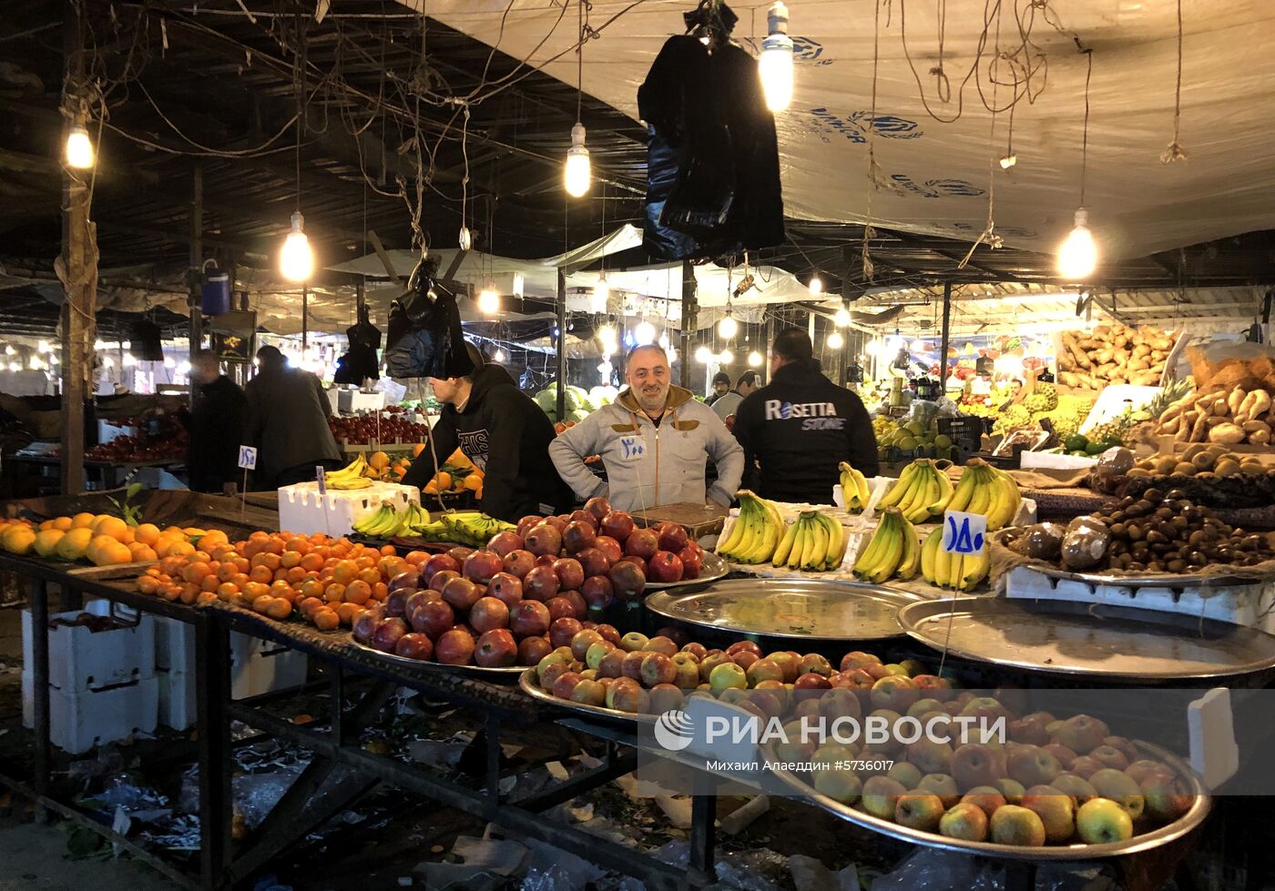 Ночной рынок в Алеппо