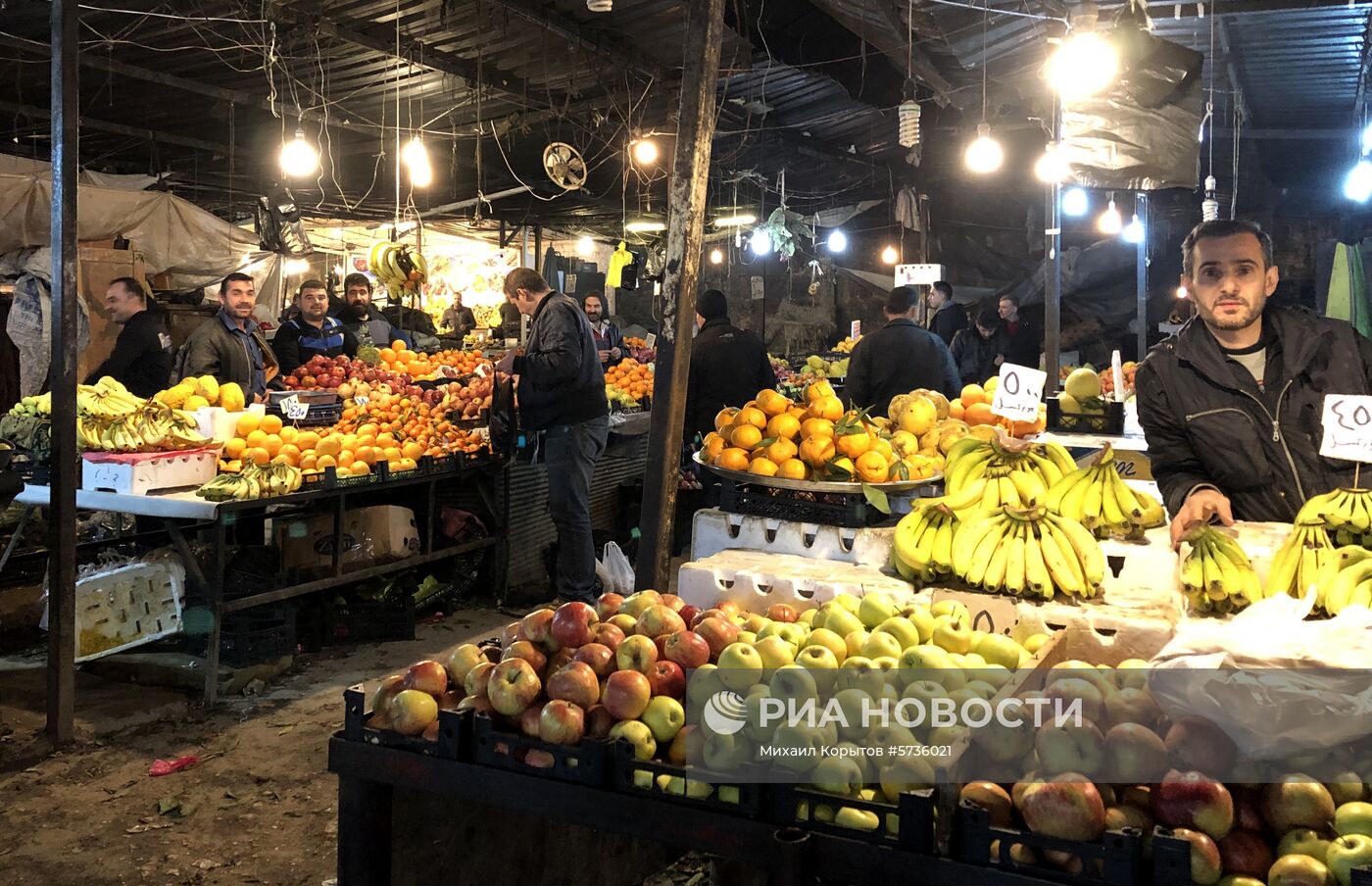 Ночной рынок в Алеппо
