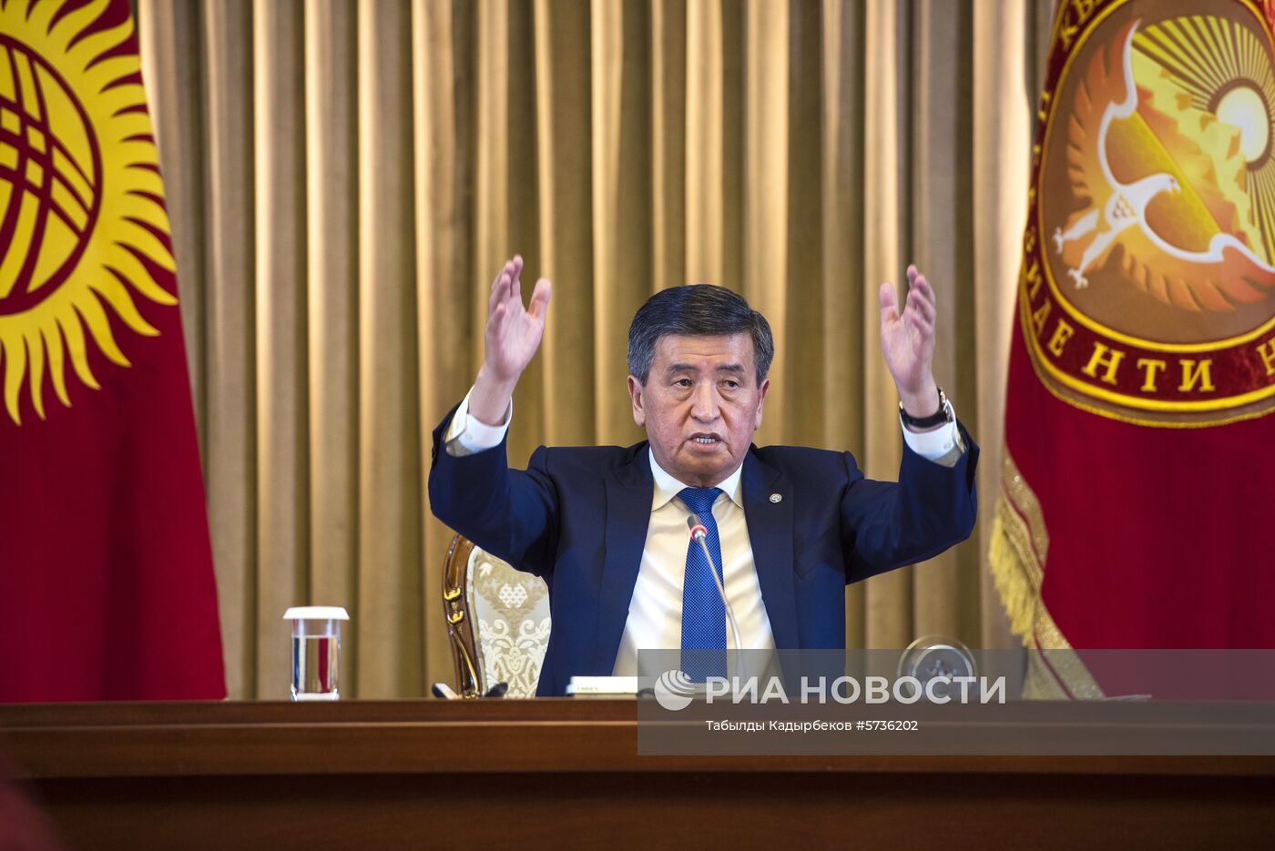 Первая итоговая пресс-конференция президента Киргизии Сооронбая Жээнбекова