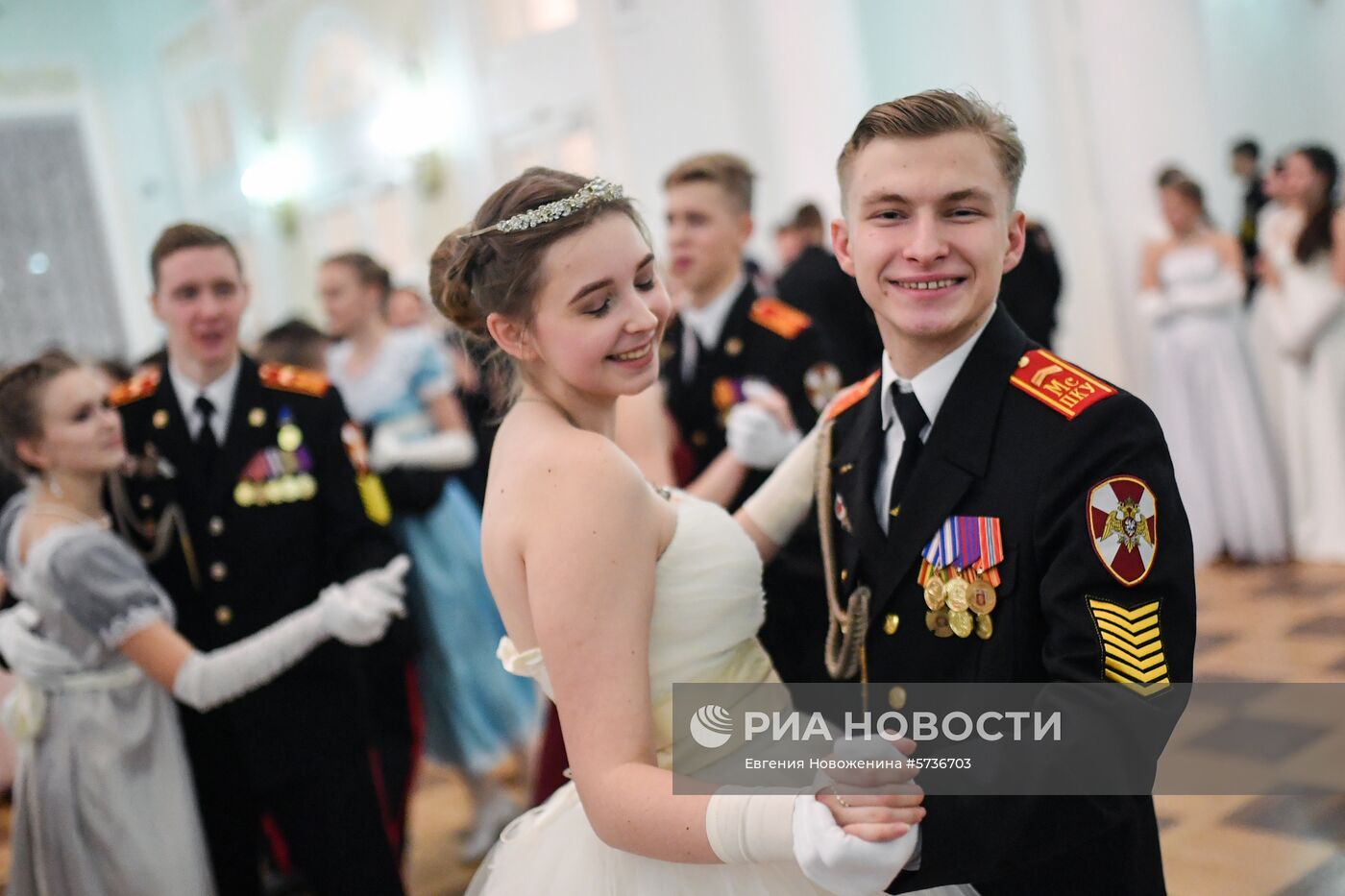 Новогодний кадетский бал Росгвардии в Доме Пашкова