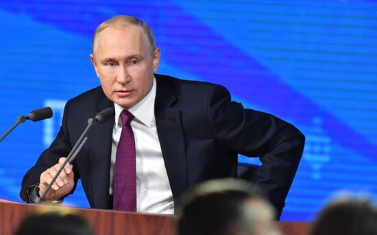 Ежегодная большая пресс-конференция президента РФ В. Путина