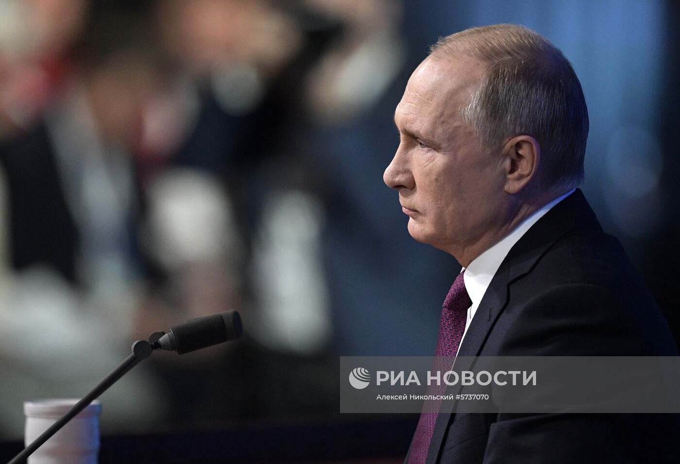 Ежегодная большая пресс-конференция президента РФ В. Путина