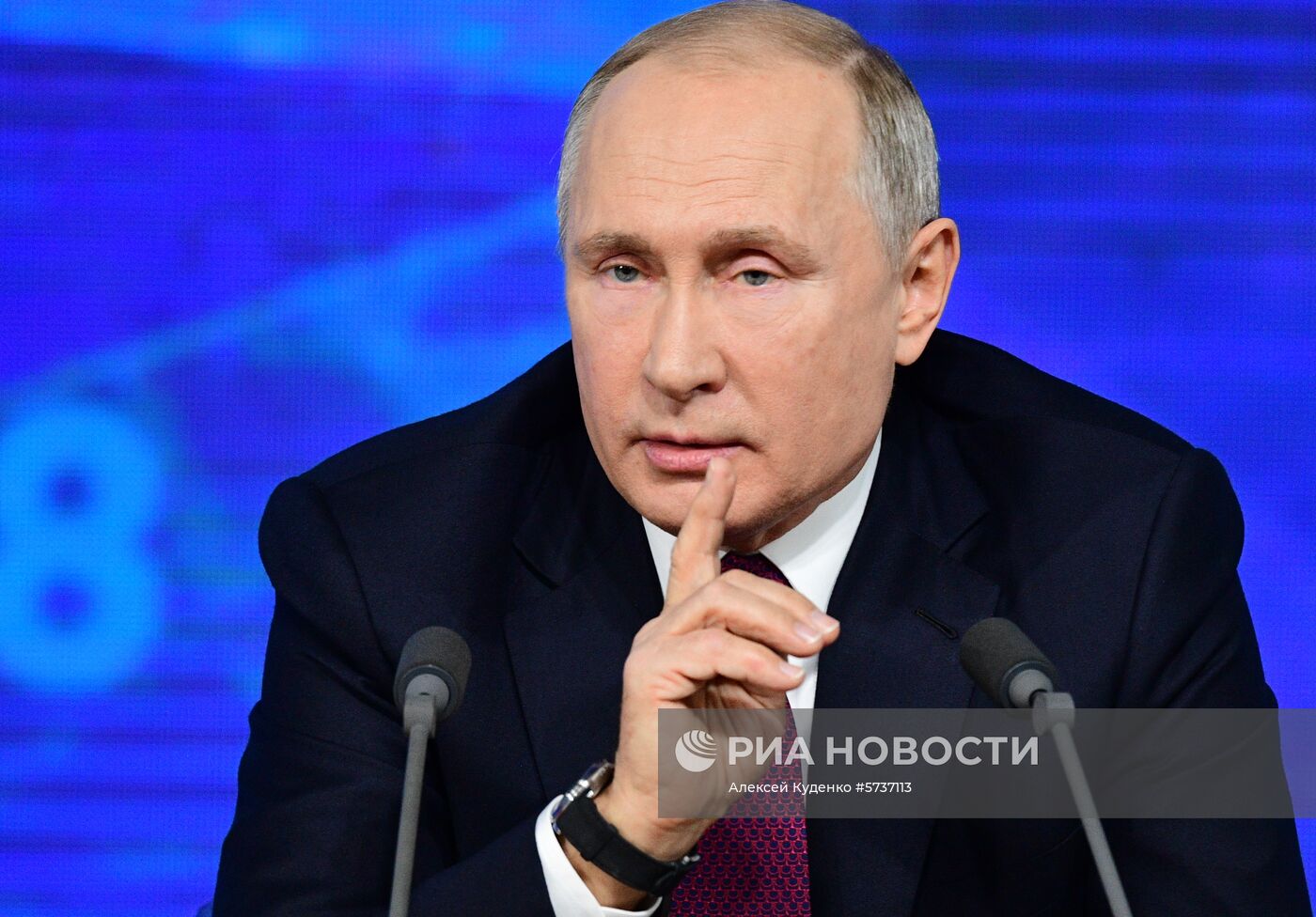 Ежегодная большая пресс-конференция президента РФ В. Путина