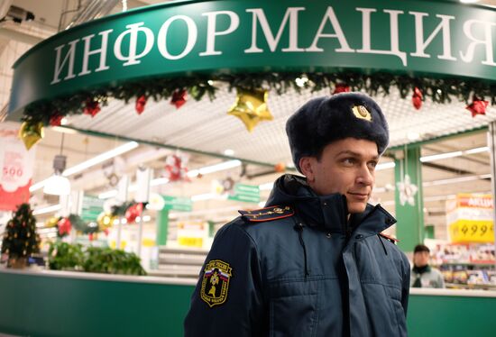 Рейд по точкам торговли пиротехникой