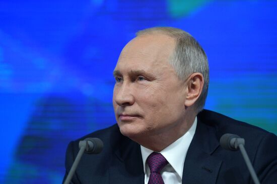Ежегодная большая пресс-конференция президента РФ В. Путина