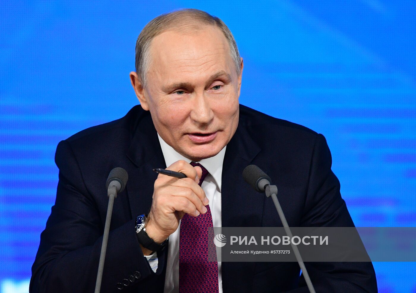 Ежегодная большая пресс-конференция президента РФ В. Путина