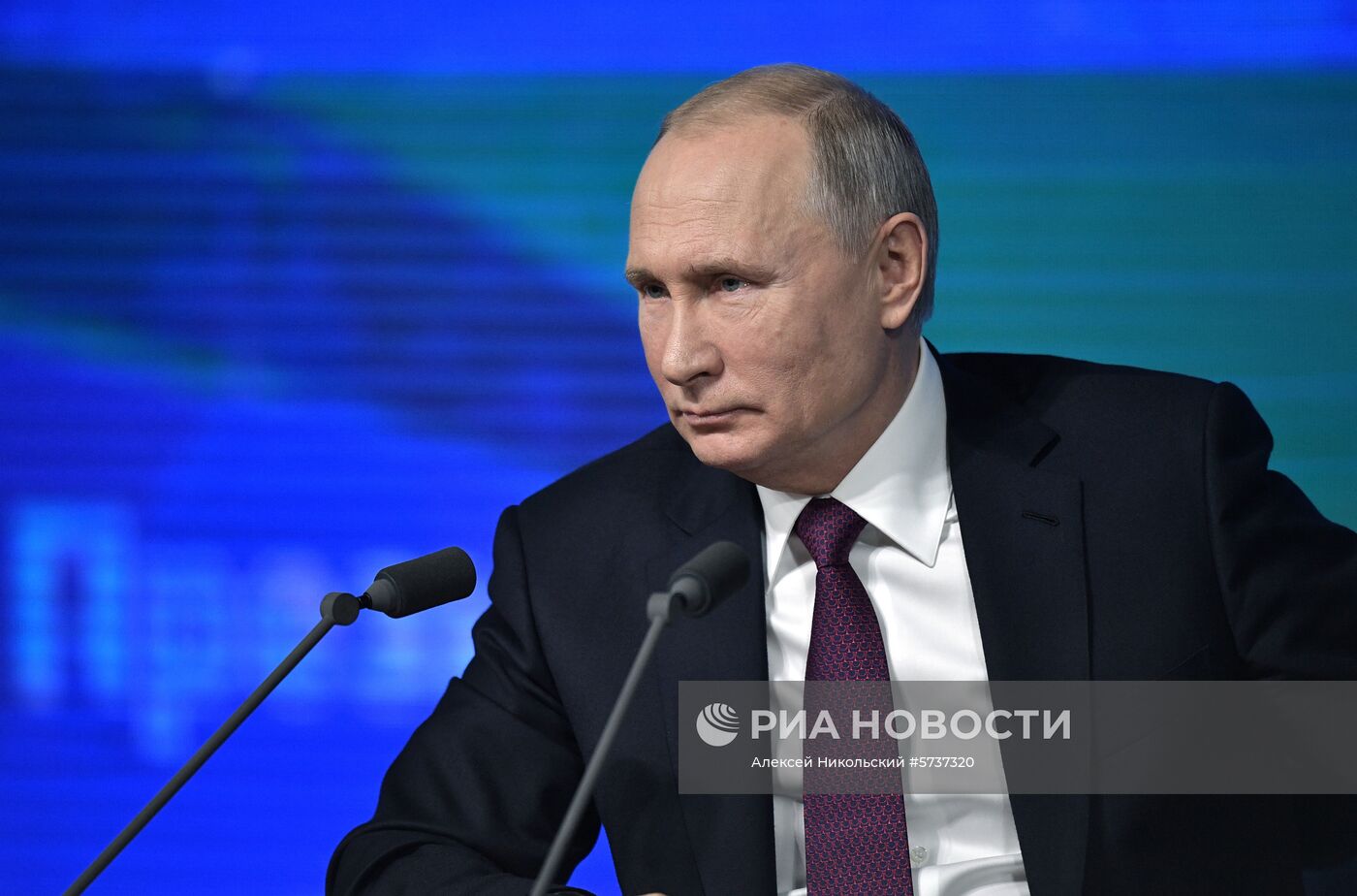 Ежегодная большая пресс-конференция президента РФ В. Путина