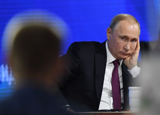 Ежегодная большая пресс-конференция президента РФ В. Путина