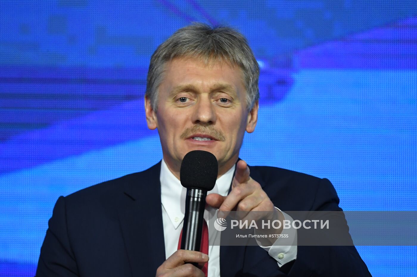 Ежегодная большая пресс-конференция президента РФ В. Путина