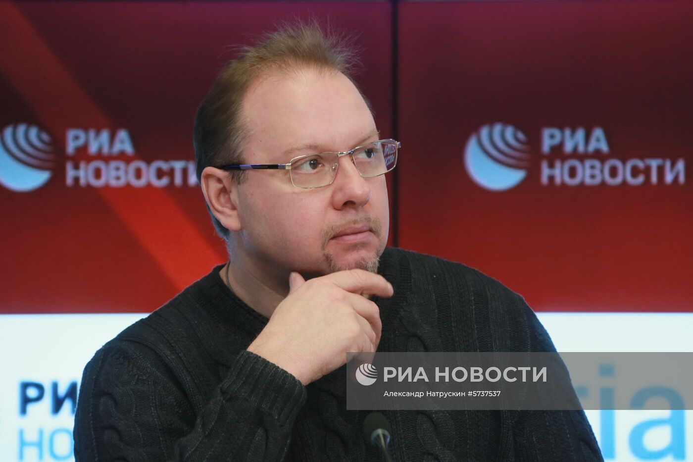 Заседание Зиновьевского клуба